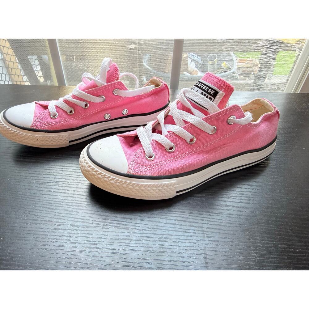 Converse Chuck Taylor All Star Low Top Pink Canvas Sneakers Youth Size 13.5